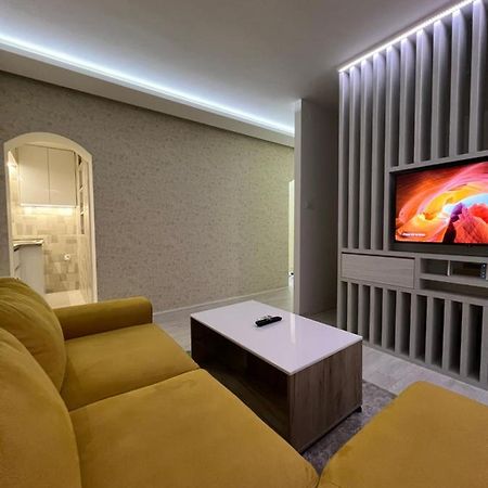 Appartement Center Deluxe Studio à Nikšić Extérieur photo